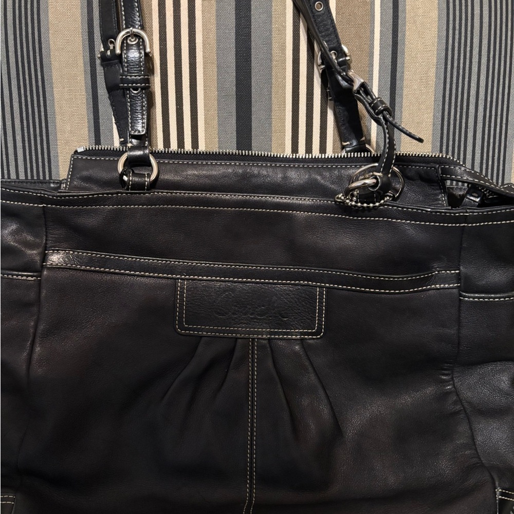 Coach Black Leather Shoulder Bag